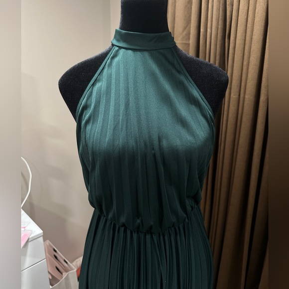 ASOS Forest Green Halter Pleated Maxi Dress - Picture 2 of 6